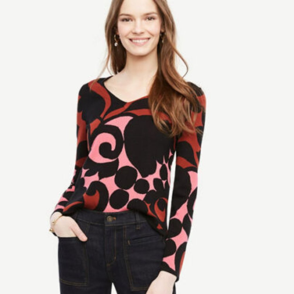 Ann Taylor Geometric V Neck Sweater $90.00 NWT